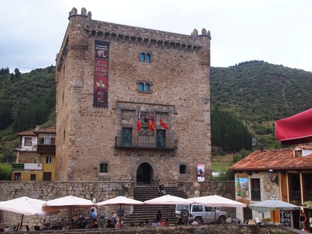 Torre del Infantado - Potes Spanje